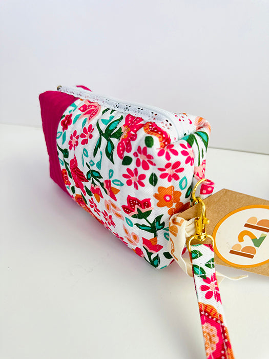 Quilted handmade pouch with wristlet- Day Dream Print