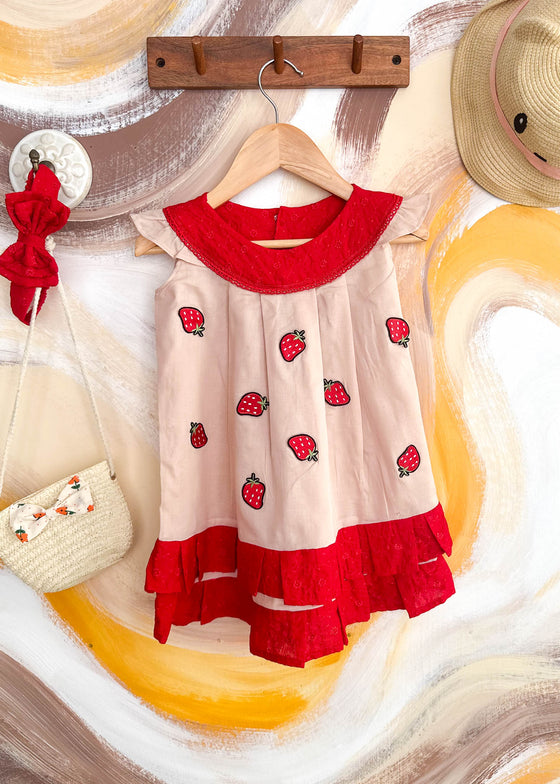 Strawberry Kisses- 3 piece set