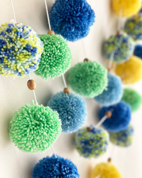 Green/blue PomPoms - BORN TO BE